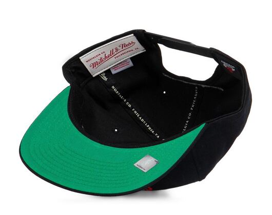 Kšiltovka Mitchell & Ness Chicago Bulls Deadstock Throwback Black