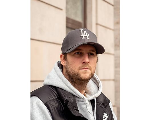 Kšiltovka New Era 9FIFTY Stretch Snap MLB League Essential Los Angeles Dodgers Graphite