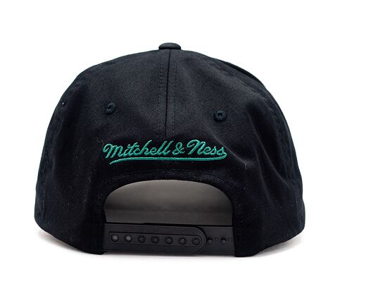 Kšiltovka Mitchell & Ness INTL839 Boston Celtics Letterman 110 Snapback
