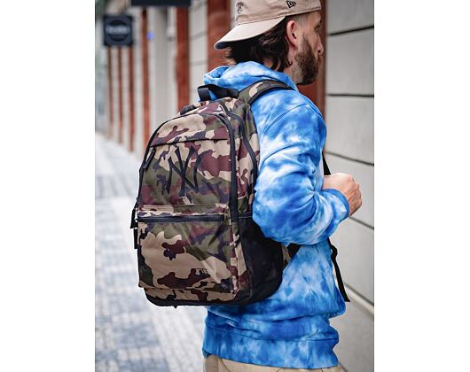 Batoh New Era MLB Delaware All Over Print New York Yankees Woodland Camo