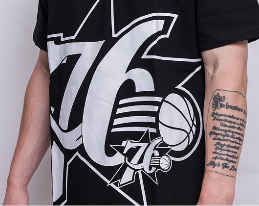 Triko Mitchell & Ness Philadelphia 76ers Big Face Tee 3.0 Black