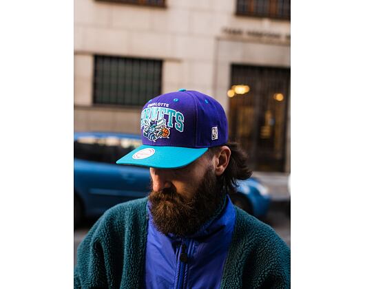 Kšiltovka Mitchell & Ness Charlotte Hornets HWC Team Arch Snapback