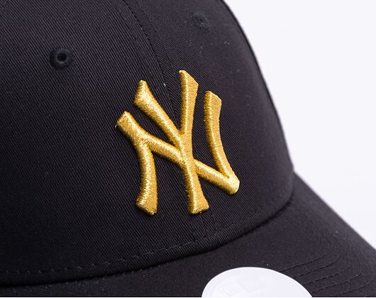 Dámská kšiltovka New Era 9FORTY Womens Metallic Logo New York Yankees Strapback Black/MTG