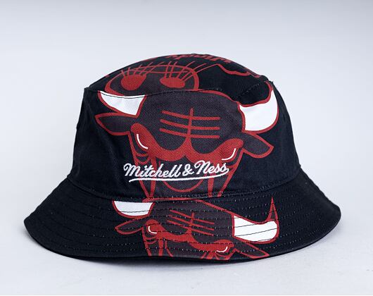 Klobouk Mitchell & Ness Chicago Bulls Cut Up Bucket HWC Black