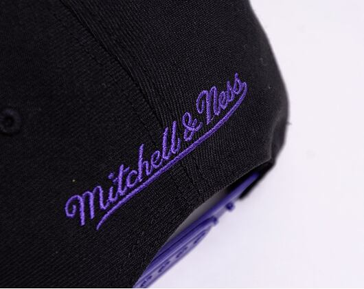 Kšiltovka Mitchell & Ness The Finals Snapback Los Angeles Lakers Black / Purple