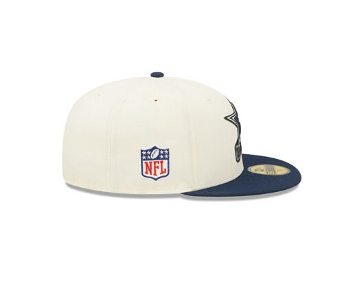 Kšiltovka New Era 59FIFTY NFL22 Sideline Dallas Cowboys Off White / Team Color