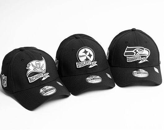 Kšiltovka New Era 39THIRTY NFL22 Sideline Tampa Bay Buccaneers Black / White