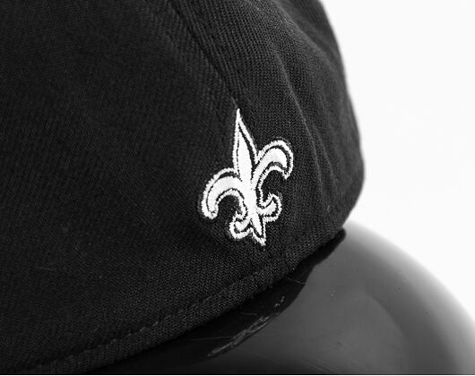 Kšiltovka New Era 39THIRTY NFL22 Sideline New Orleans Saints Black / White