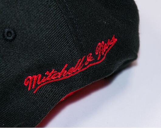 Kšiltovka Mitchell & Ness SHREDDER STRETCH SNAPBACK HWC Chicago Bulls Red