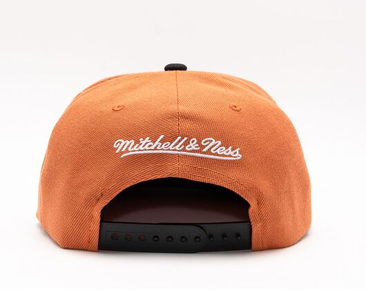 Kšiltovka Mitchell & Ness LOGO BILL SNAPBACK University Of Texas At Austin Orange / Black
