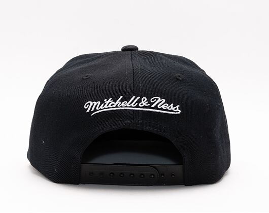 Kšiltovka Mitchell & Ness NBA CHAMPS SNAPBACK HWC San Antonio Spurs Black