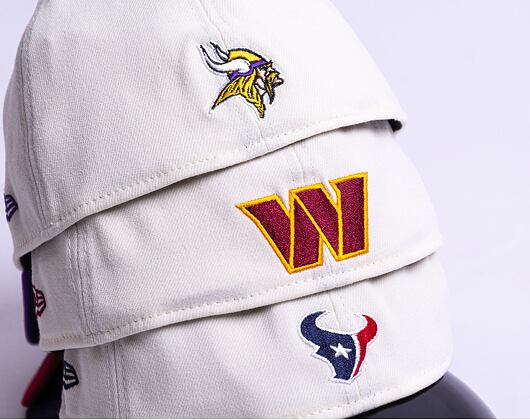 Kšiltovka New Era 39THIRTY NFL22 Sideline Washington Commanders