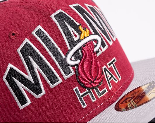 Kšiltovka New Era 59FIFTY Word Ark Miami Heat Team Color