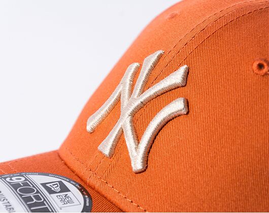 Kšiltovka New Era 9FORTY MLB League Essential New York Yankees Redwood / Stone