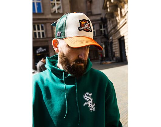 Kšiltovka Capslab Looney Tunes - Daffy and Bugs Bunny v.2 Trucker Beige / Orange