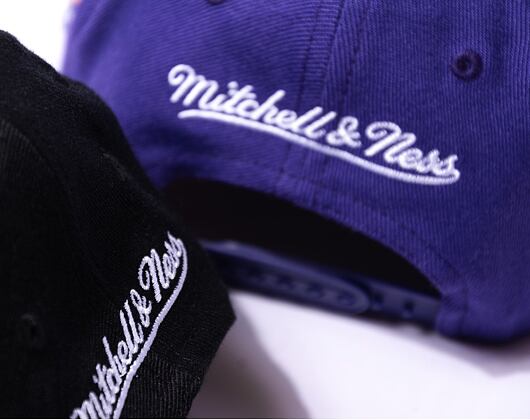 Kšiltovka Mitchell & Ness NBA Home Town Classic Red Los Angeles Lakers Purple