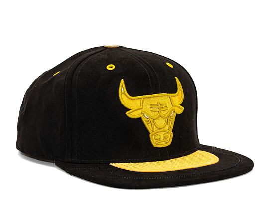 Kšiltovka Mitchell & Ness Nba Day 4 Snapback Chicago Bulls Black / Yellow