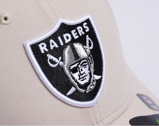 Kšiltovka New Era 9FORTY NFL Repreve Las Vegas Raiders Stone / Black