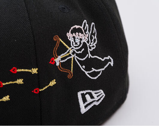 Kšiltovka New Era - Vday Scribble 59FIFTY - Black / White / Scarlet