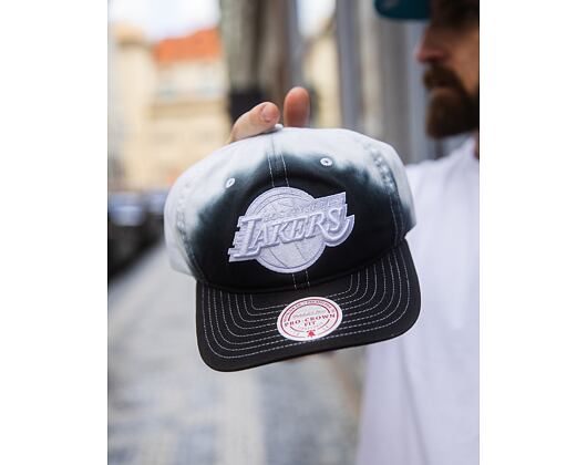 Kšiltovka Mitchell & Ness - Dip Dye Pro Snapback - Los Angeles Lakers - Black
