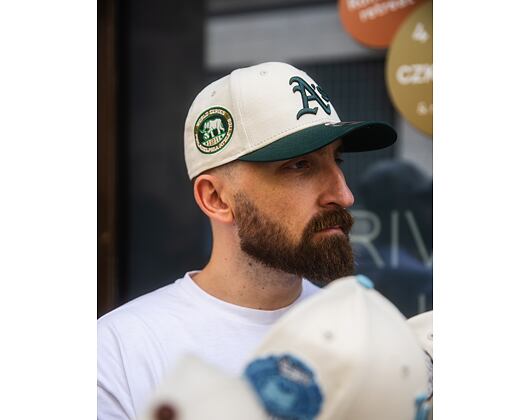 Kšiltovka New Era - MLB WS Patch Retro 9FORTY M-CROWN - Oakland Athletics - Cream / Dark Green