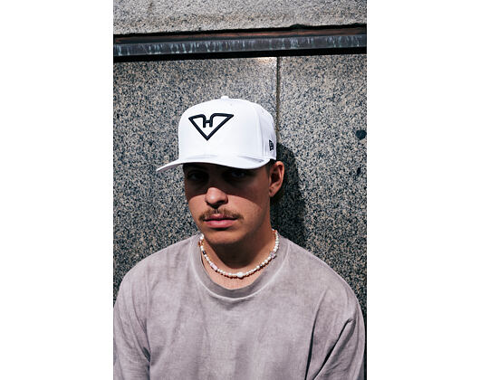 Kšiltovka New Era - LIV Golf 9SEVENTY Stretch-Snap - Hyflyers - White