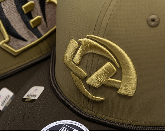 Kšiltovka New Era - NFL25 "Salute to Service" - 9SEVENTY Stretch-Snap - Los Angeles Rams