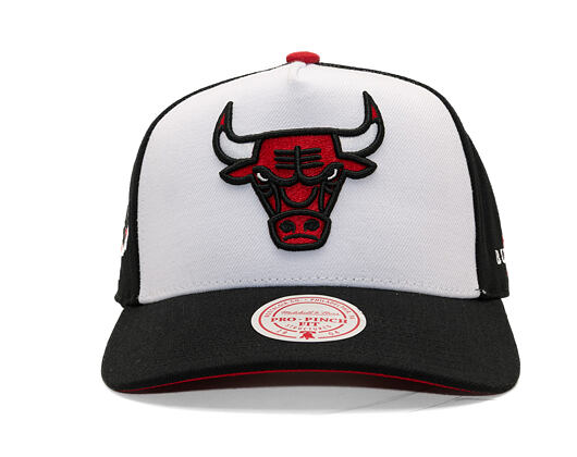 Kšiltovka Mitchell & Ness - Core I Pro Snapback - NBA - Chicago Bulls - White-Red