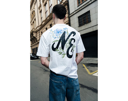 Triko New Era - Floral Graphic Oversized Tee - White