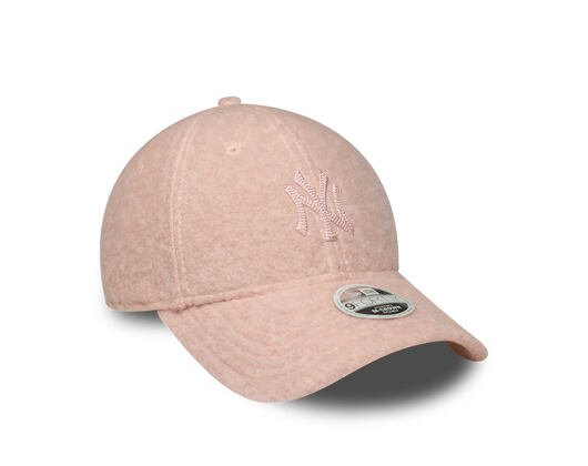Dámská Kšiltovka New Era - MLB Winter Borg Teddy 9FORTY M-CROWN - NY Yankees - Blush Pink