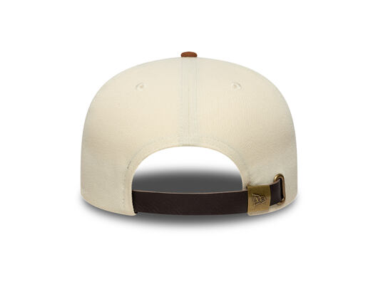 Kšiltovka New Era - Branded Suede Pre-Curved 9FIFTY - Cream / Deep Auburn