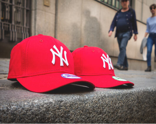 Dětská kšiltovka New Era 9FORTY Kids MLB League Basic New York Yankees - Scarlet / White