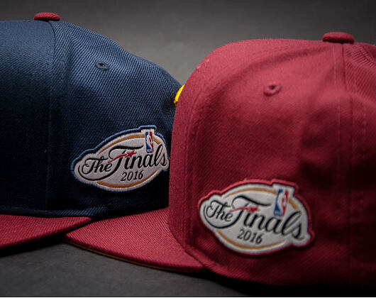 Kšiltovka Mitchell & Ness Championship Cleveland Cavaliers Navy/Burgundy Snapback