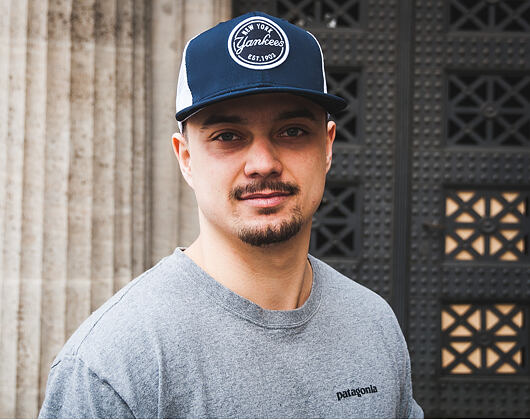 Kšiltovka New Era Emblem Trucker New York Yankees Navy 9FIFTY Snapback