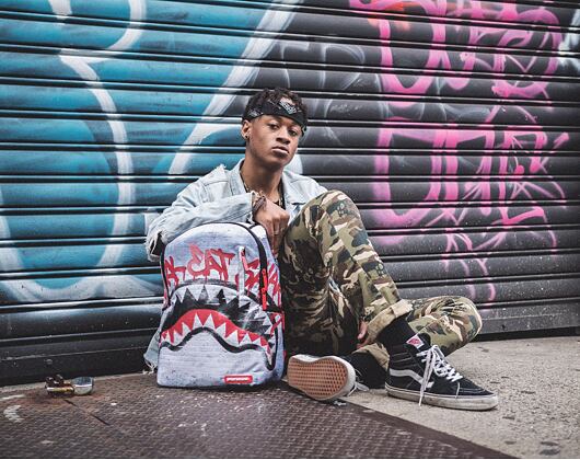 Batoh Sprayground Shark Eat Shark