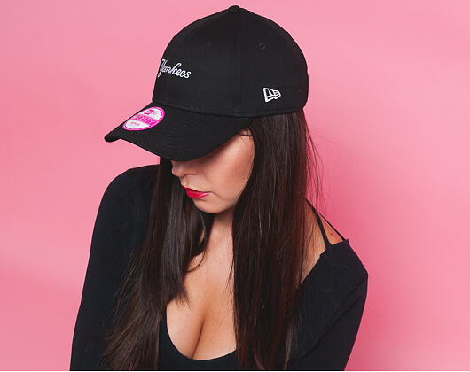 Dámská New Era Wordmark New York Yankees 9FORTY Black/White Strapback