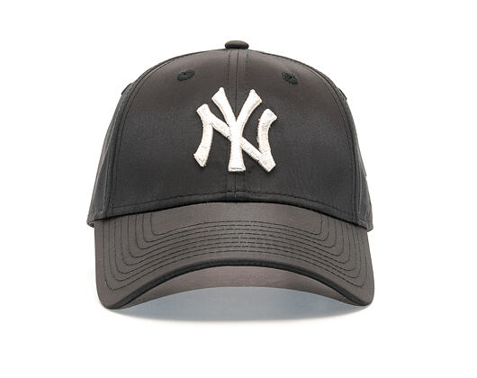 Dámská Kšiltovka New Era Sport New York Yankees 9FORTY Black/Silver Wing Strapback