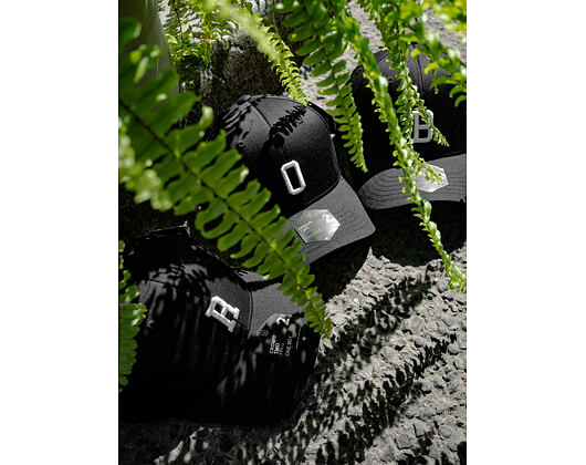 Kšiltovka State of WOW Uniform SC9201-990U Baseball Cap Crown 2 Black/White Strapback
