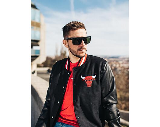 Bunda New Era Chicago Bulls Team Logo Varsity 2 Black