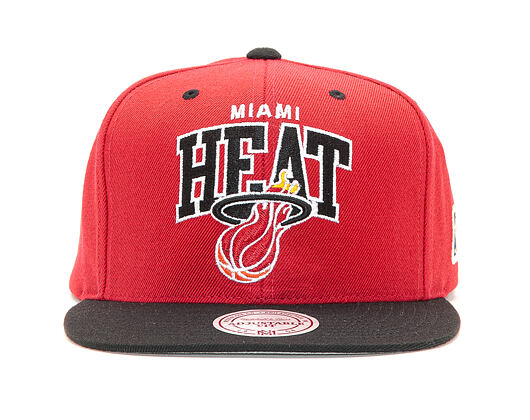 Kšiltovka Mitchell & Ness Team Arch 2 Tone Snapback Miami Heat Red / Black
