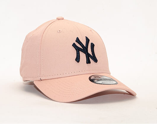 Kšiltovka New Era 9FORTY League Essential New York Yankees Blush Sky Pink / Navy Strapback