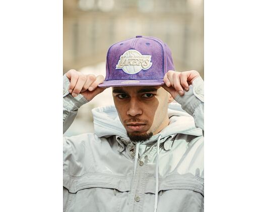 Kšiltovka Mitchell & Ness Los Angeles Lakers JS18253 Snow Washed Natural