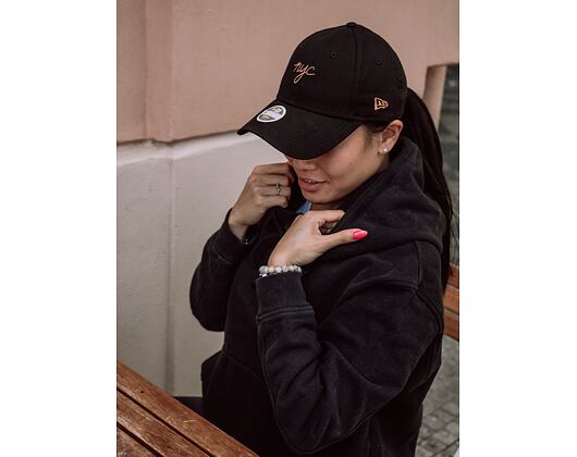 Dámská Kšiltovka New Era 9FORTY NYC Script Black