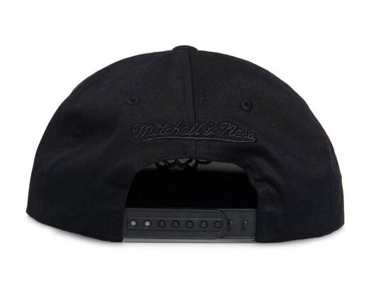 Kšiltovka Mitchell & Ness Chicago Bulls Deadstock Throwback Black