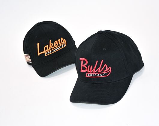 Kšiltovka Mitchell & Ness Chicago Bulls 831 Vintage Tailscript Black