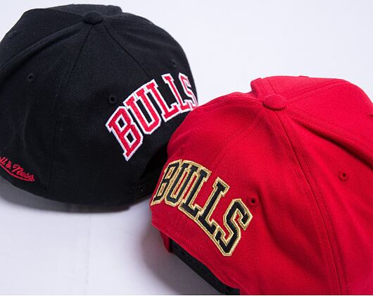 Kšiltovka Mitchell & Ness Eazy Snapback SMU Chicago Bulls Black