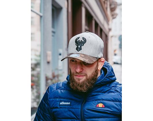 Kšiltovka Mitchell & Ness INTL851 Milwaukee Bucks Heather Camo 110 Snapback
