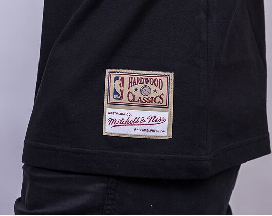 Triko Mitchell & Ness INTL972 Los Angeles Lakers Magic Johnson 32 Black