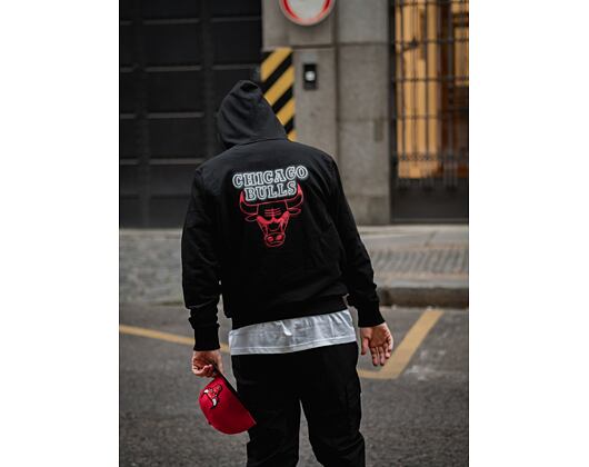 Mikina New Era NBA Neon Pull Over Hoody Chicago Bulls Black