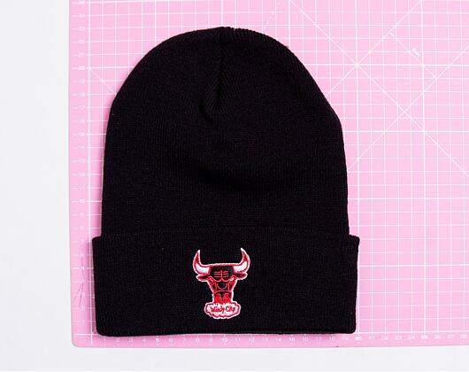 Kulich Mitchell & Ness Chicago Bulls HWC Team Logo Cuff Knit Black